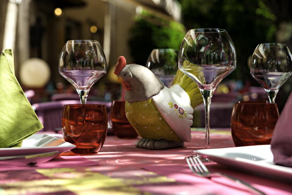 Hostellerie Belle Rive Gagnac-sur-Cere Bagian luar foto