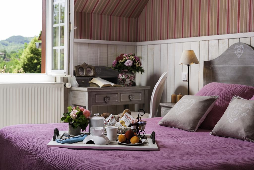 Hostellerie Belle Rive Gagnac-sur-Cere Ruang foto